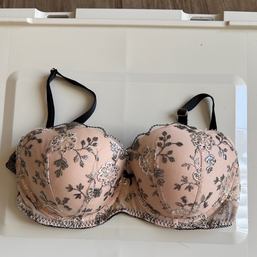 Victoria's Secret Pink and Black Floral Bra